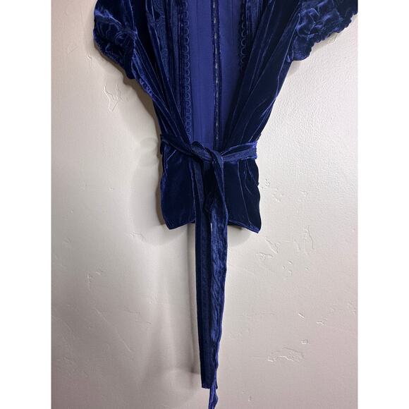 BCBGMaxAzria Blue Velvet and Silk Blend Wrap Jacket Vintage Inspired - Picture 8 of 8